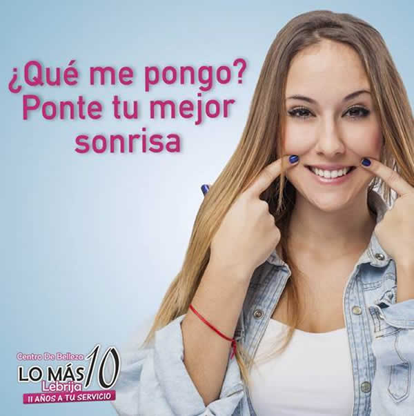 La imagen puede contener: una persona, sonriendo, texto